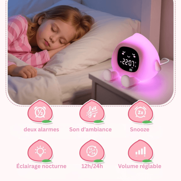 nasdjvbjsdfbv Réveil pédagogique 3 ans jour/nuit pêche sur une table basse devant une fille qui dort avec les fonctions du réveil écrites en bas