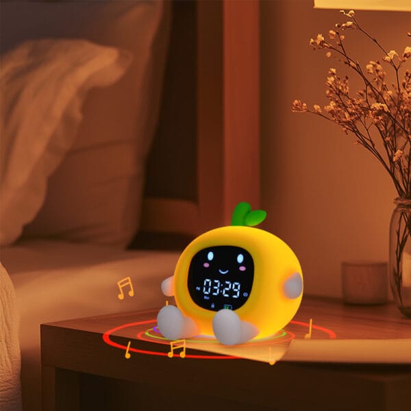 ufwerfhdfvs Réveil pédagogique 3 ans jour/nuit orange posé sur une table basse devant un lit