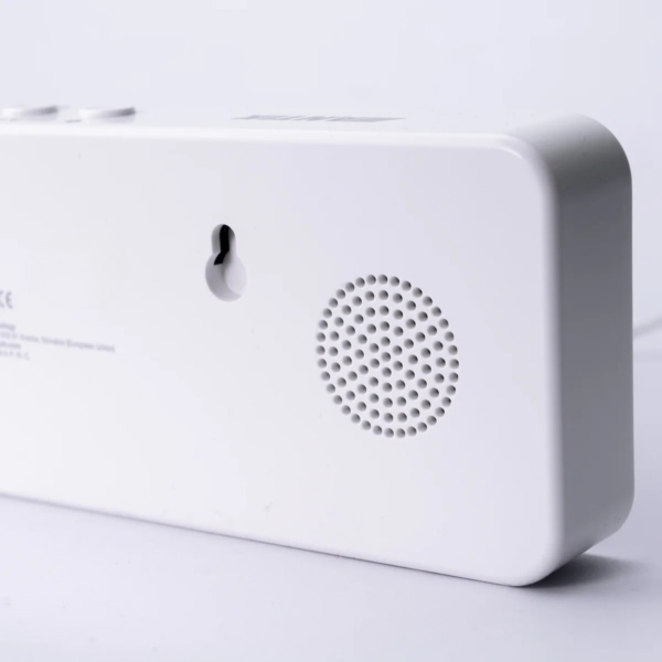 Réveil connecté Google vue de dos